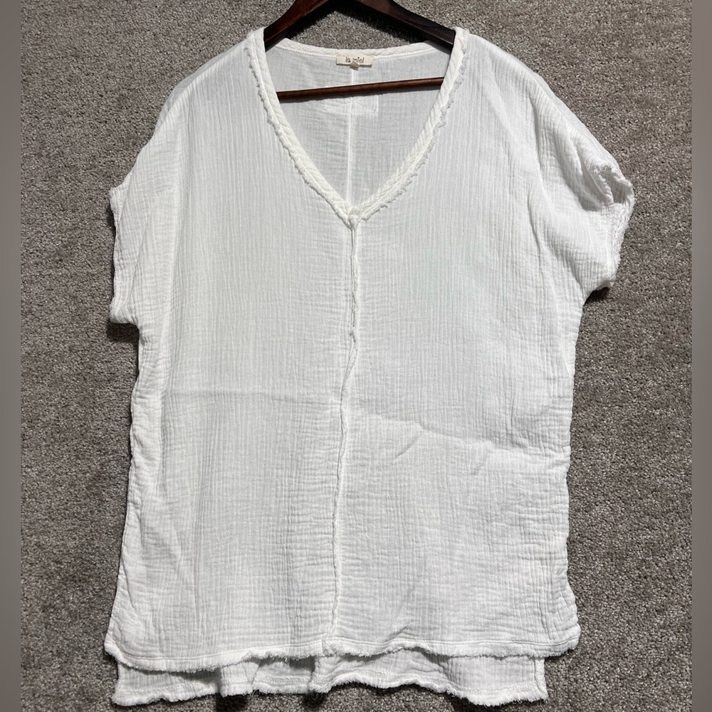 LA MIEL White Textured Blouse